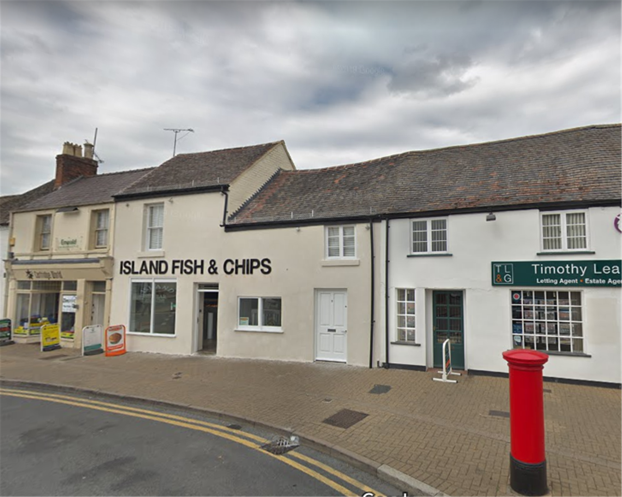 OUTSTANDING FISH BAR & RESTAURANT IN EVESHAM TOWN CENTRE