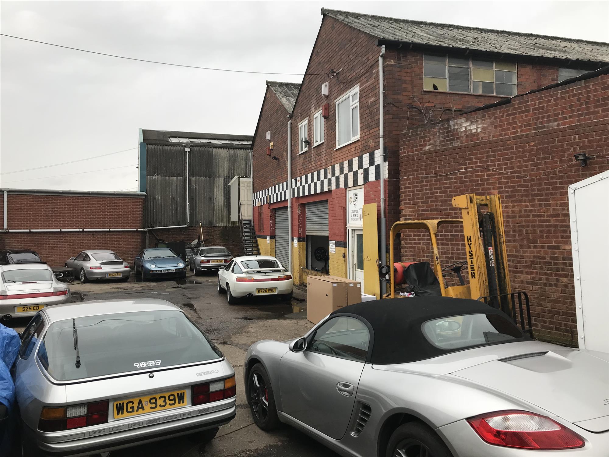 FREEHOLD SPECIALIST AUTO MECHANICAL & BODY REPAIRS CENTRE IN THE WEST MIDLANDS