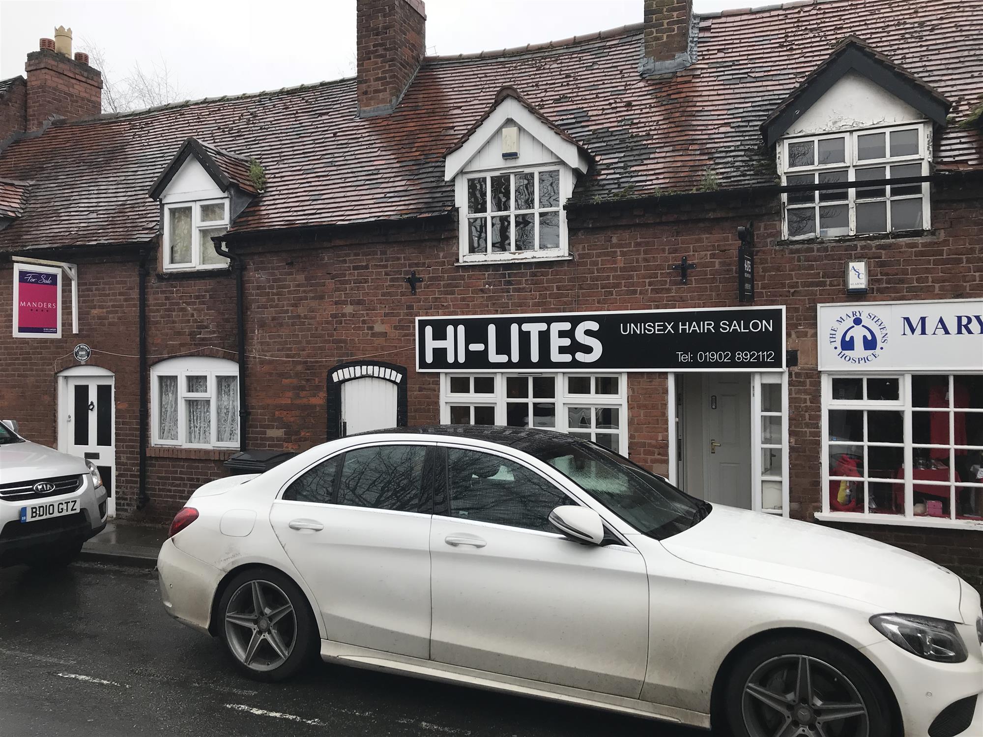 FREEHOLD VILLAGE UNISEX HAIR SALON IN THE WEST MIDLANDS