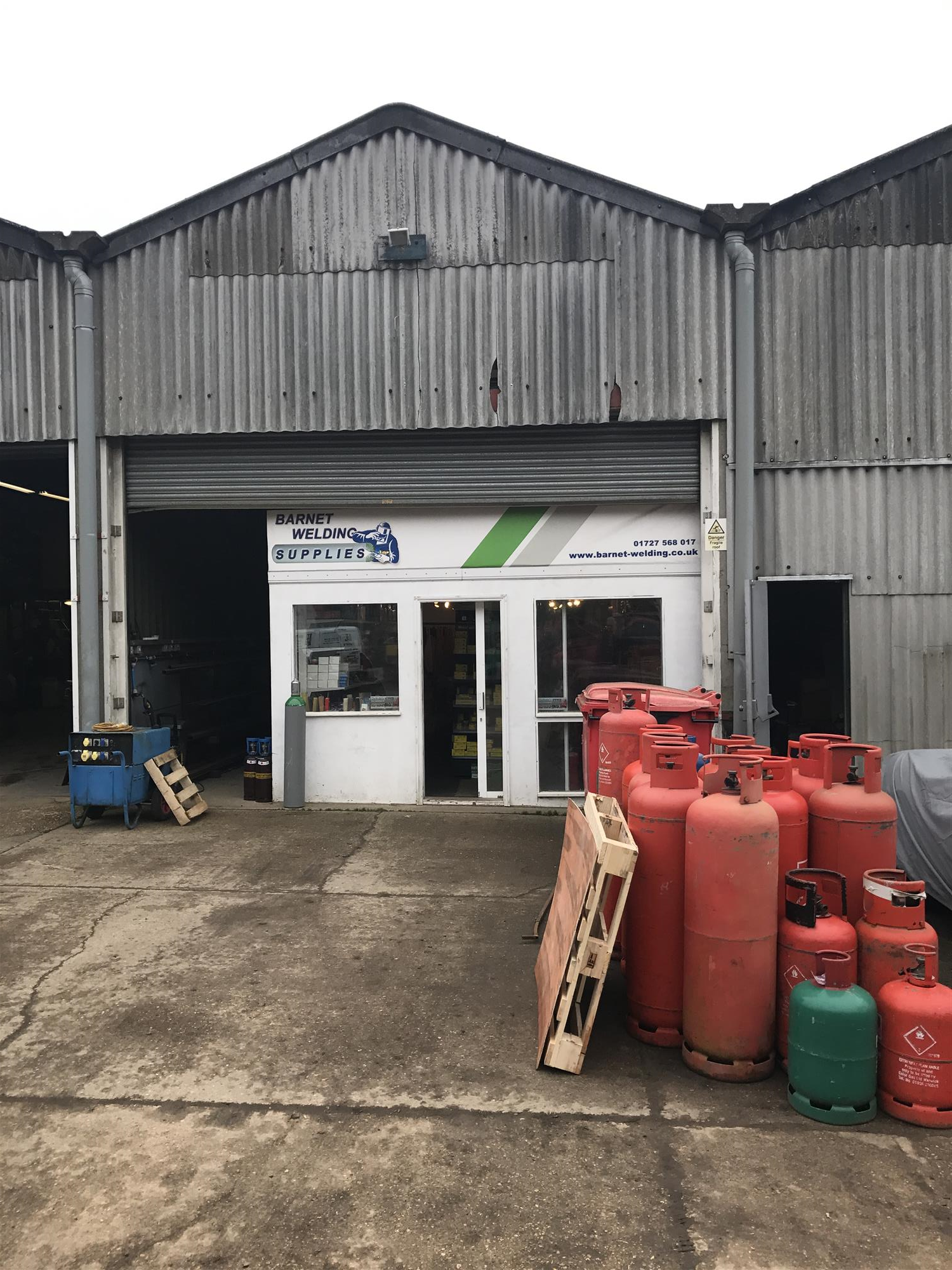 THRIVING INDUSTRIAL WELDING SUPPLIES COMPANY IN HERTFORDSHIRE