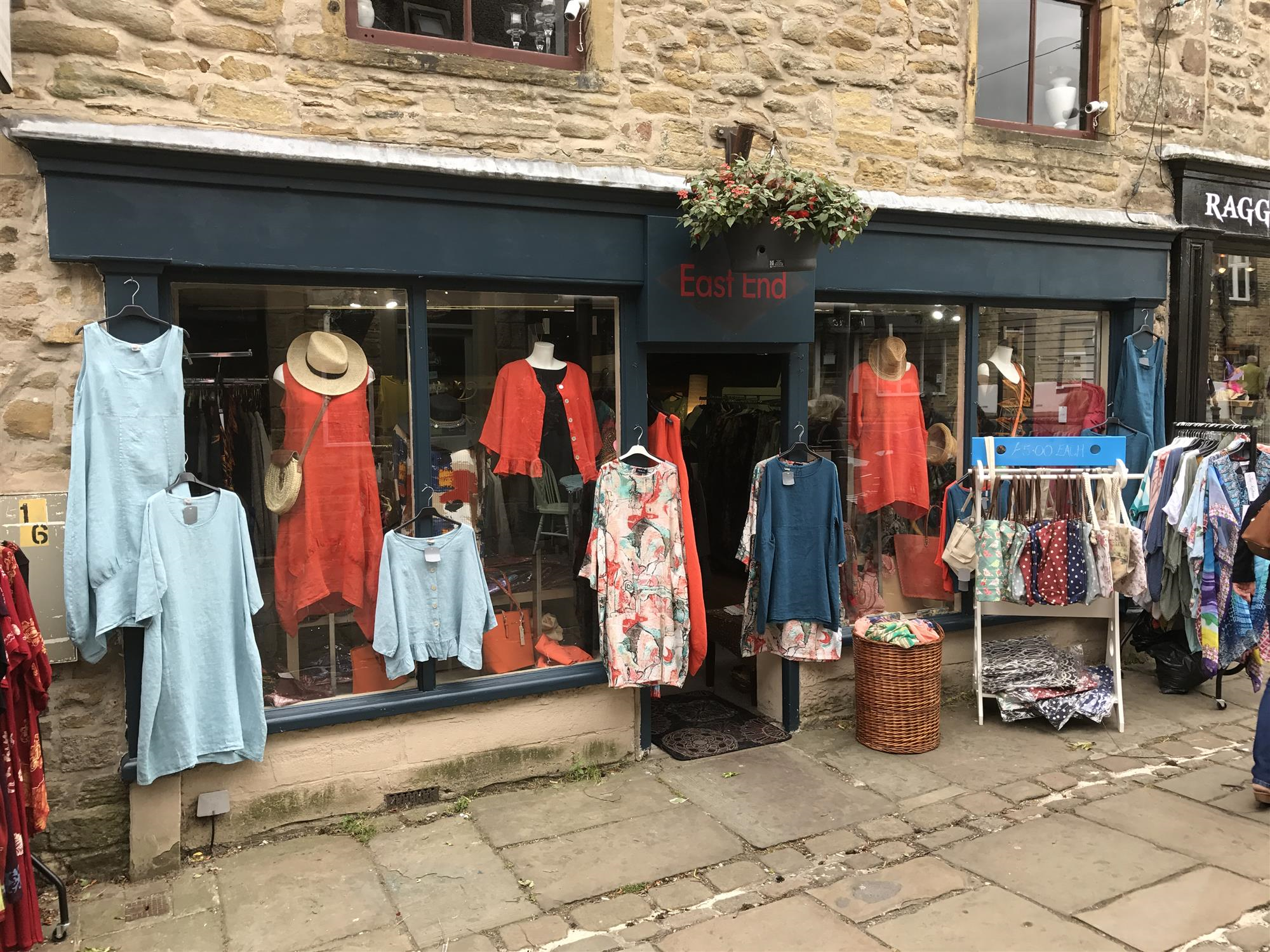 LADIES FASHION CLOTHING & ACCESSORIES EMPORIUM IN SKIPTON TOWN CENTRE