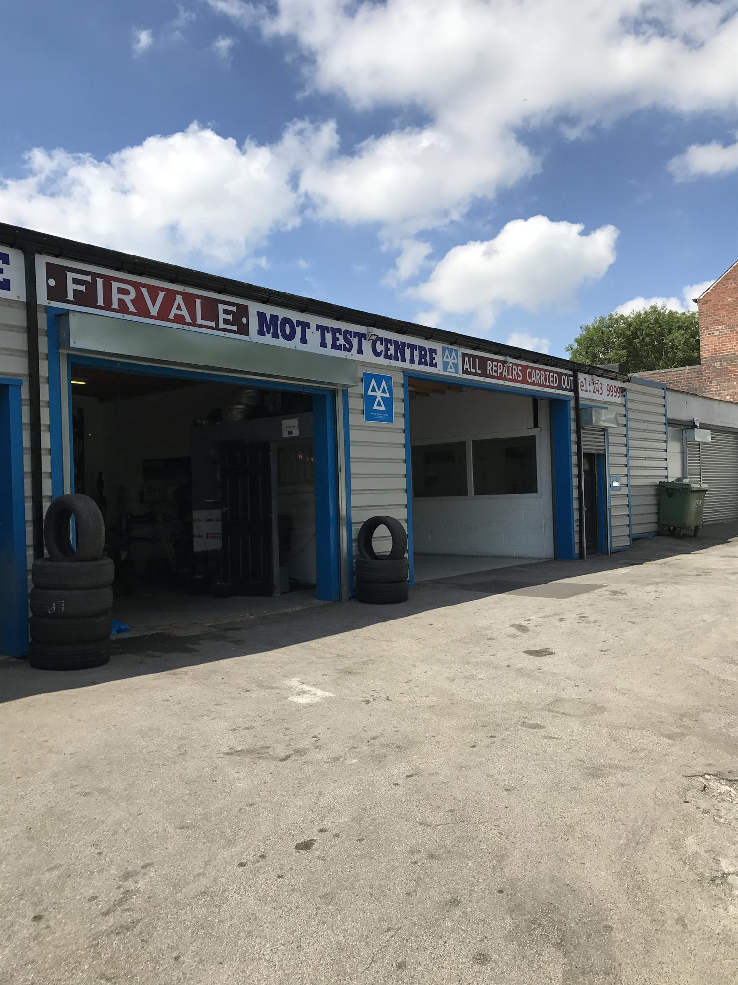 MOT TESTING & REPAIRS CENTRE IN SHEFFIELD SUBURB