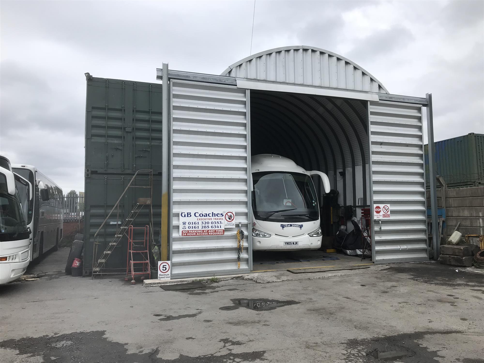 DYNAMIC INDEPENDENT COACH HIRE COMPANY IN GREATER MANCHESTER