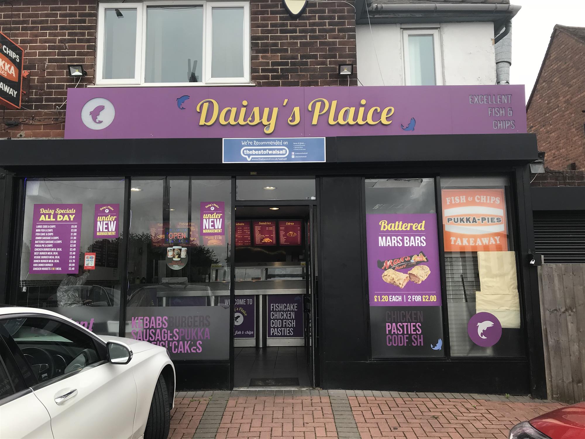 TRADITIONAL FISH BAR & FASTFOOD TAKEAWAY WITH FAMILY HOME IN WALSALL