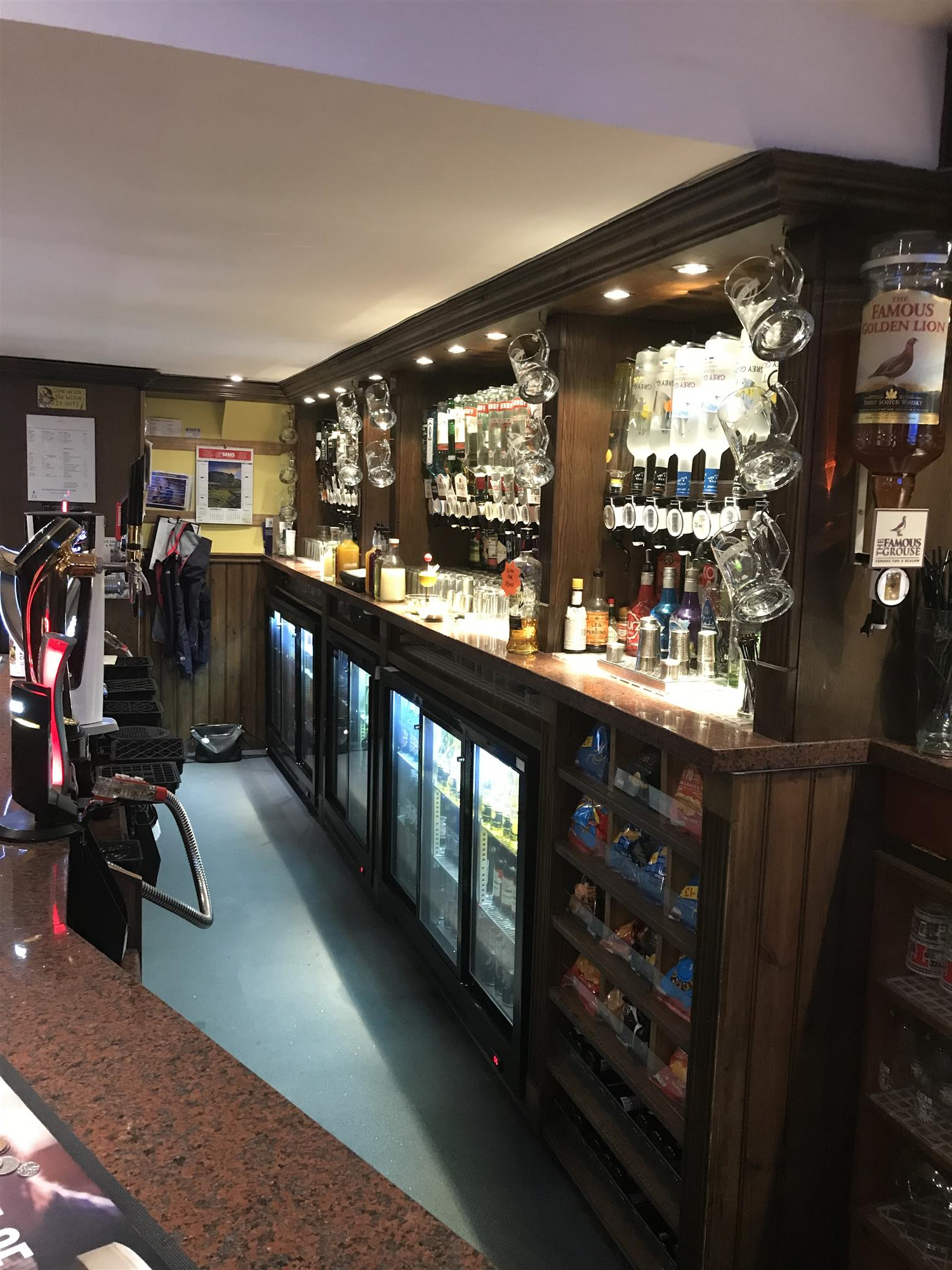 TOWN CENTRE FREE OF TIE PUBLIC HOUSE IN EAST AYRSHIRE