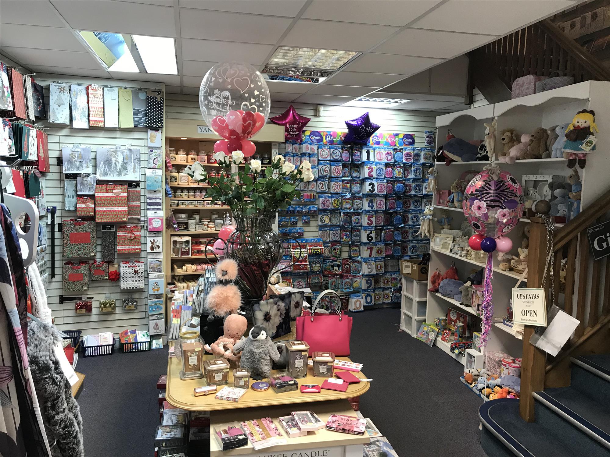HIGH QUALITY RETAIL GIFTS & CARDS EMPORIUM IN SANDBACH TOWN CENTRE