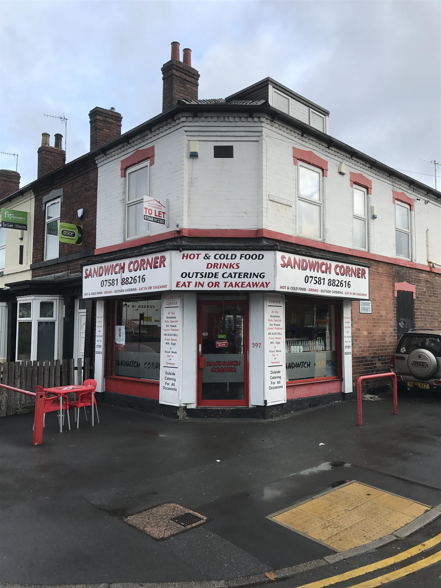 POPULAR SANDWICH BAR & COFFEE SHOP NEXT TO BRAMHALL LANE STADIUM