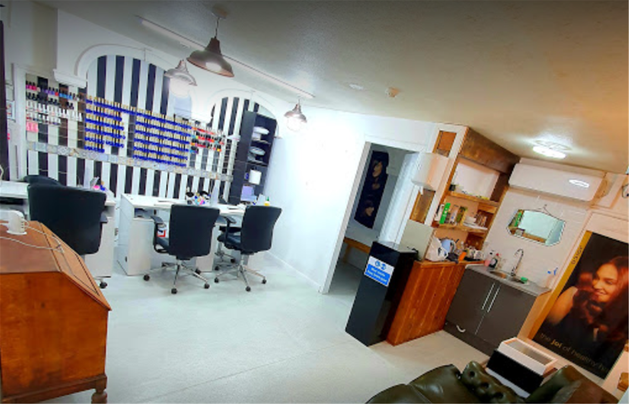 SUPERB UNISEX HAIR SALON & BEAUTY SPA IN BIRMINGHAM