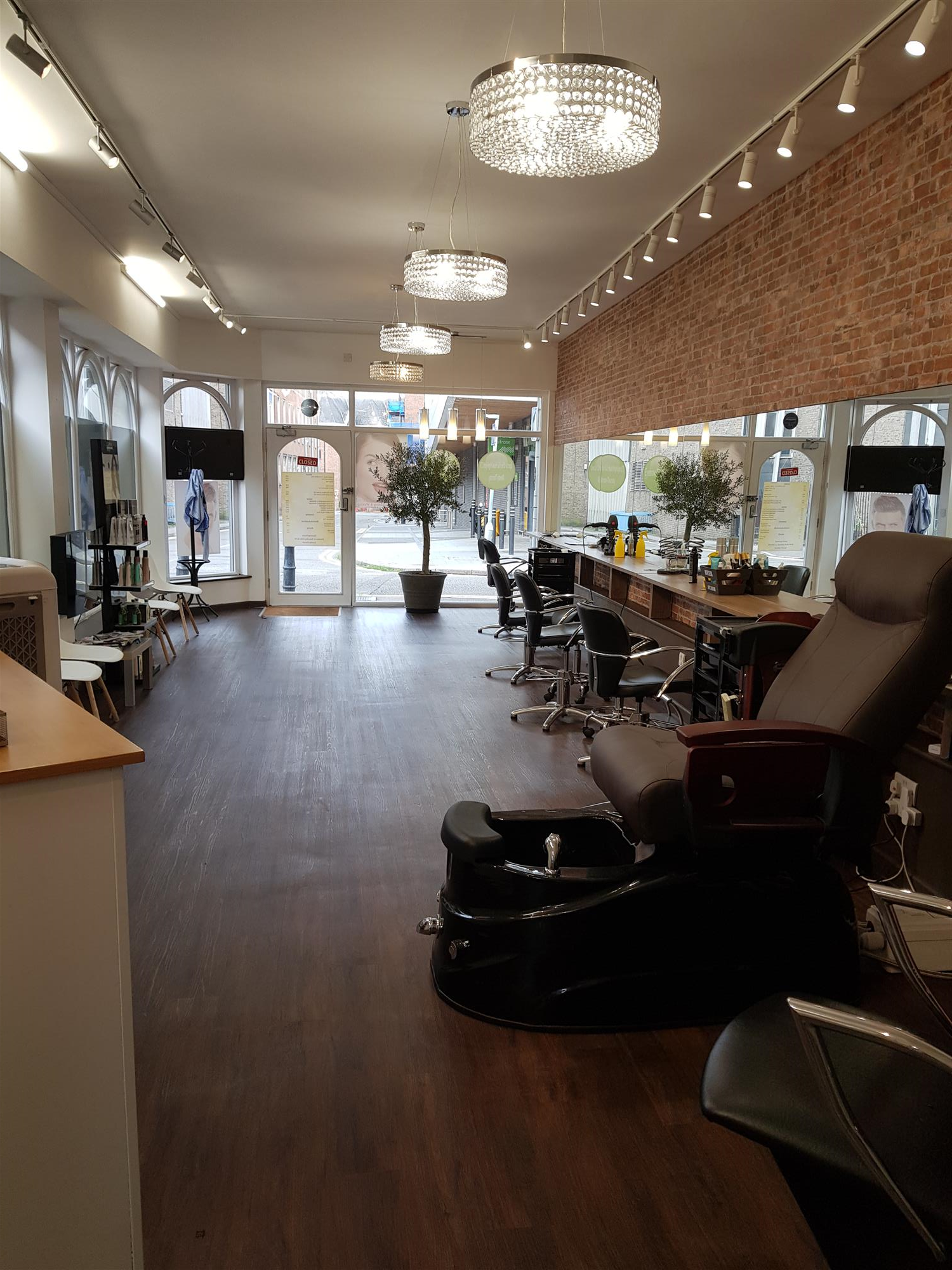 Salon