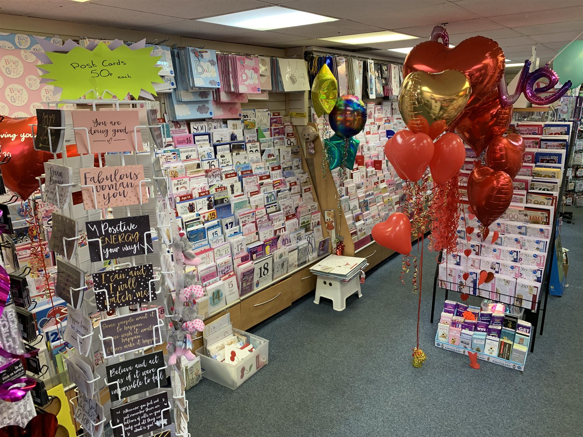 TOWN CENTRE RETAIL GIFTS/CARDS & BALLOONS WITH IN-HOUSE PHOTO PRINTING STUDIO NEAR LEEDS