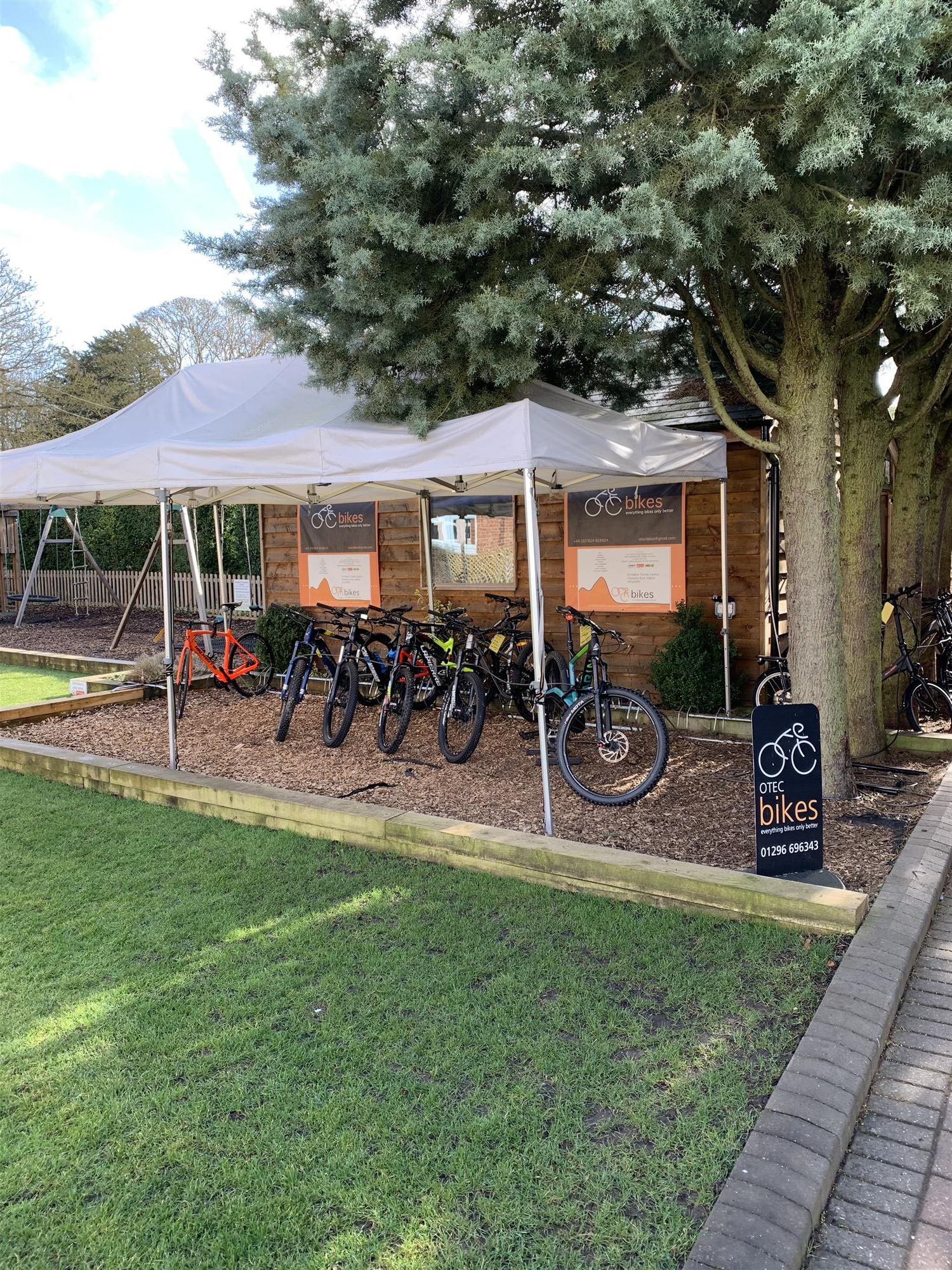 VILLAGE CYCLE SALES/HIRE & REPAIRS CENTRE NEAR AYLESBURY