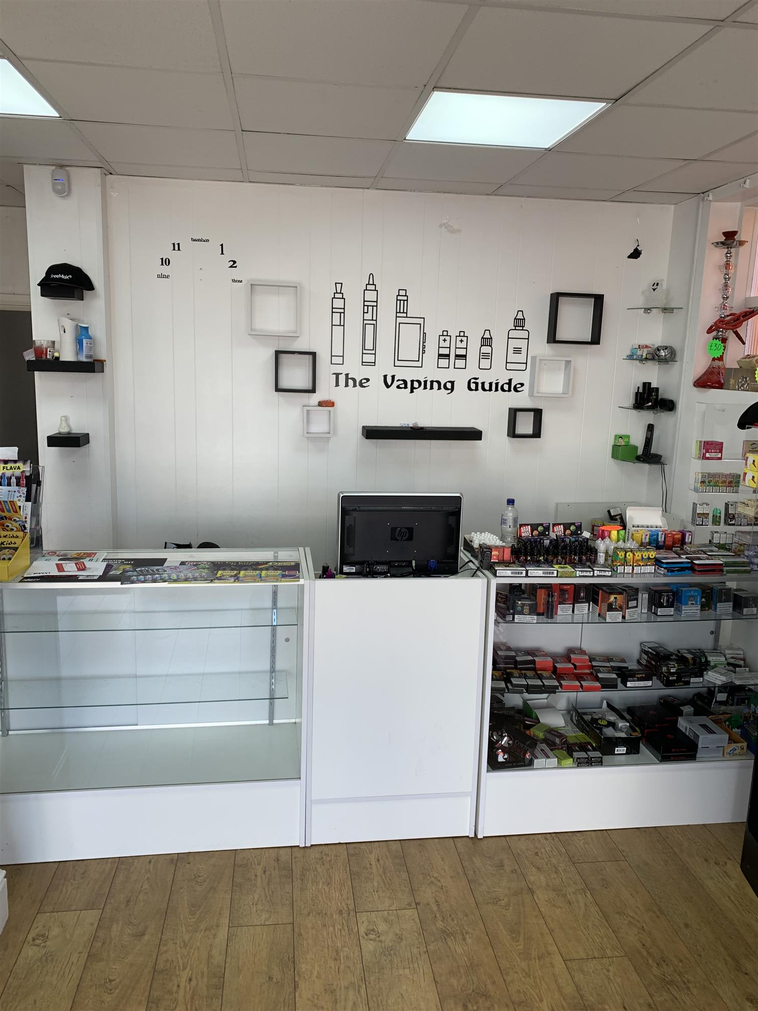 SMART RETAIL VAPE SHOP WITH A3 LICENCE IN LEICESTER SUBURB