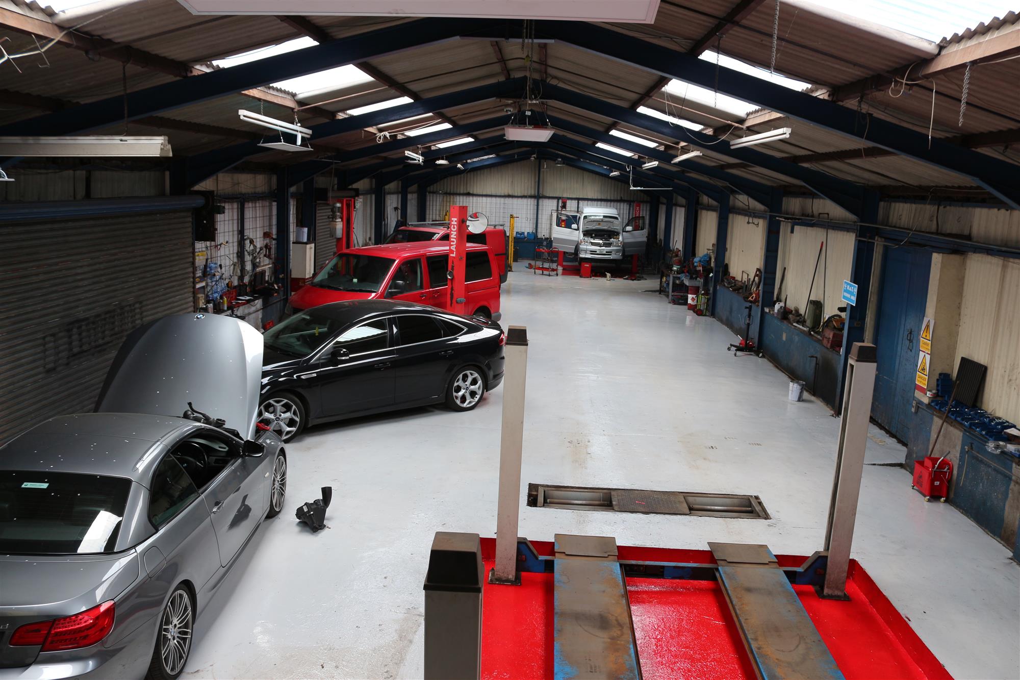 FREEHOLD MOT TESTING & REPAIRS CENTRE IN THE SOUTH WALES M4 CORRIDOR
