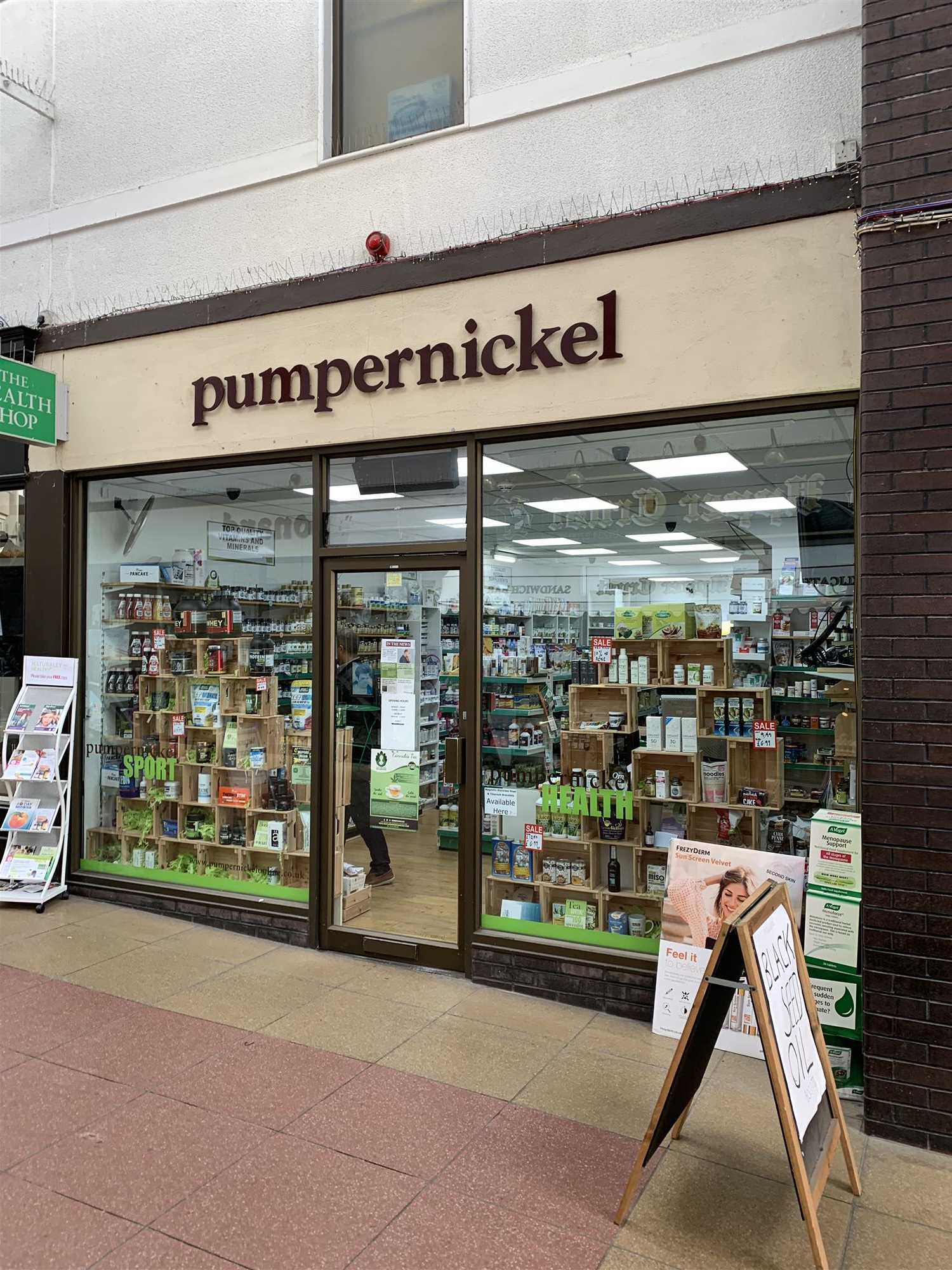 RETAIL & ONLINE HEALTH FOODS & SPORTS NUTRITION SUPERSTORE IN BEDFORD TOWN CENTRE