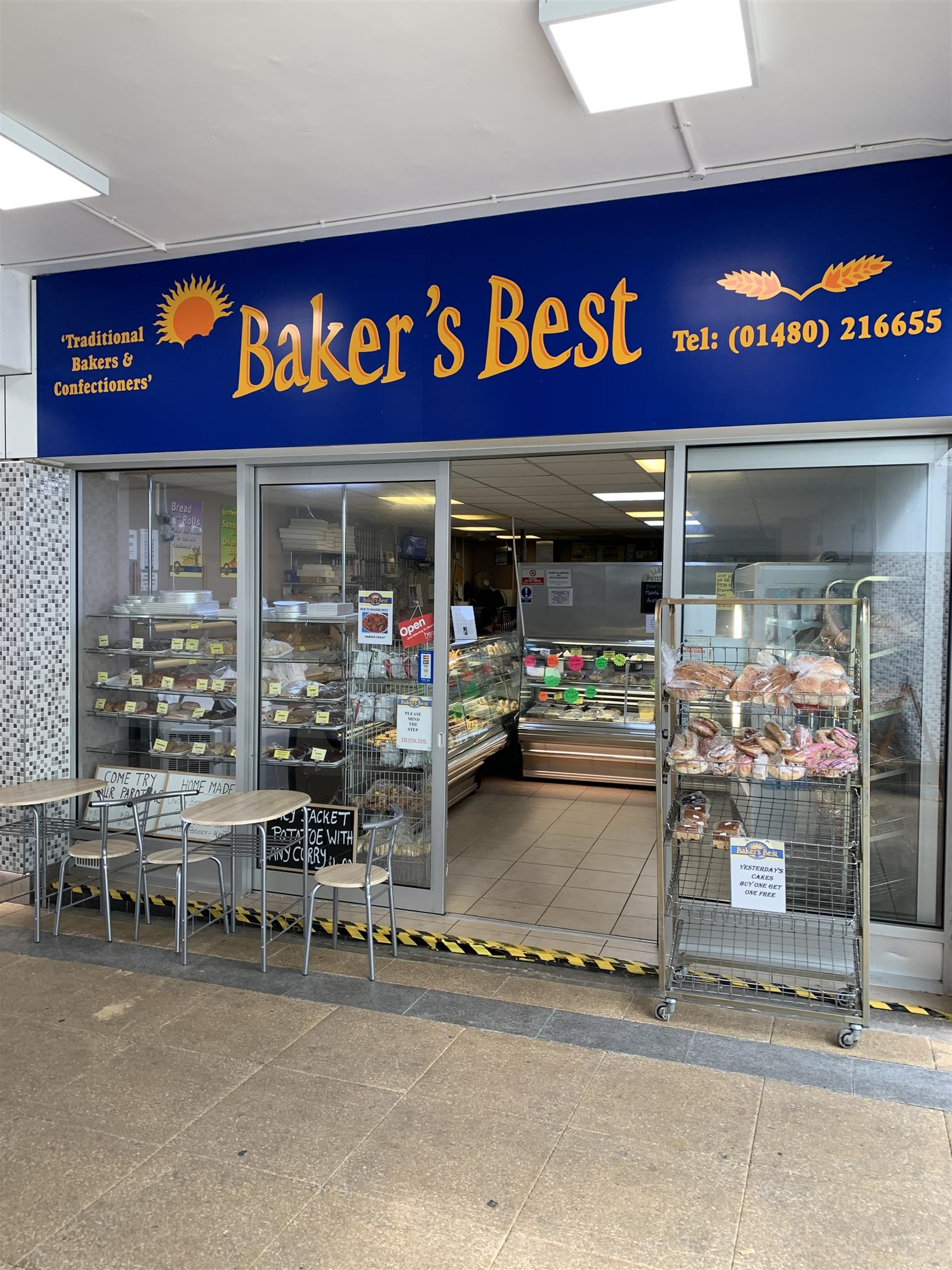 TRADITIONAL RETAIL; CRAFT BAKERY & SANDWICH BAR IN BEDFORD TOWN CENTRE
