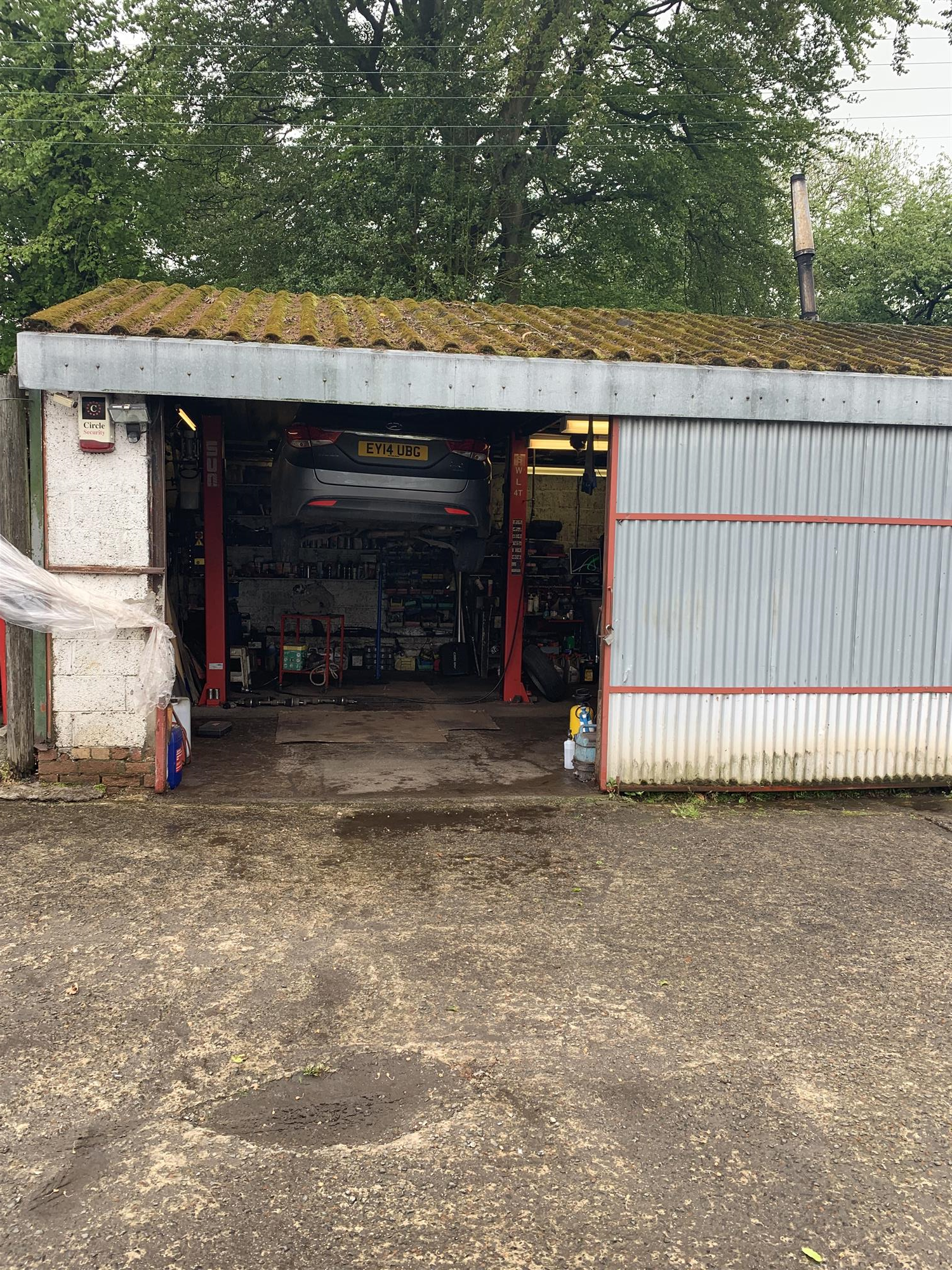 GENERAL AUTO REPAIRS CENTRE IN EDINBURGH SUBURB