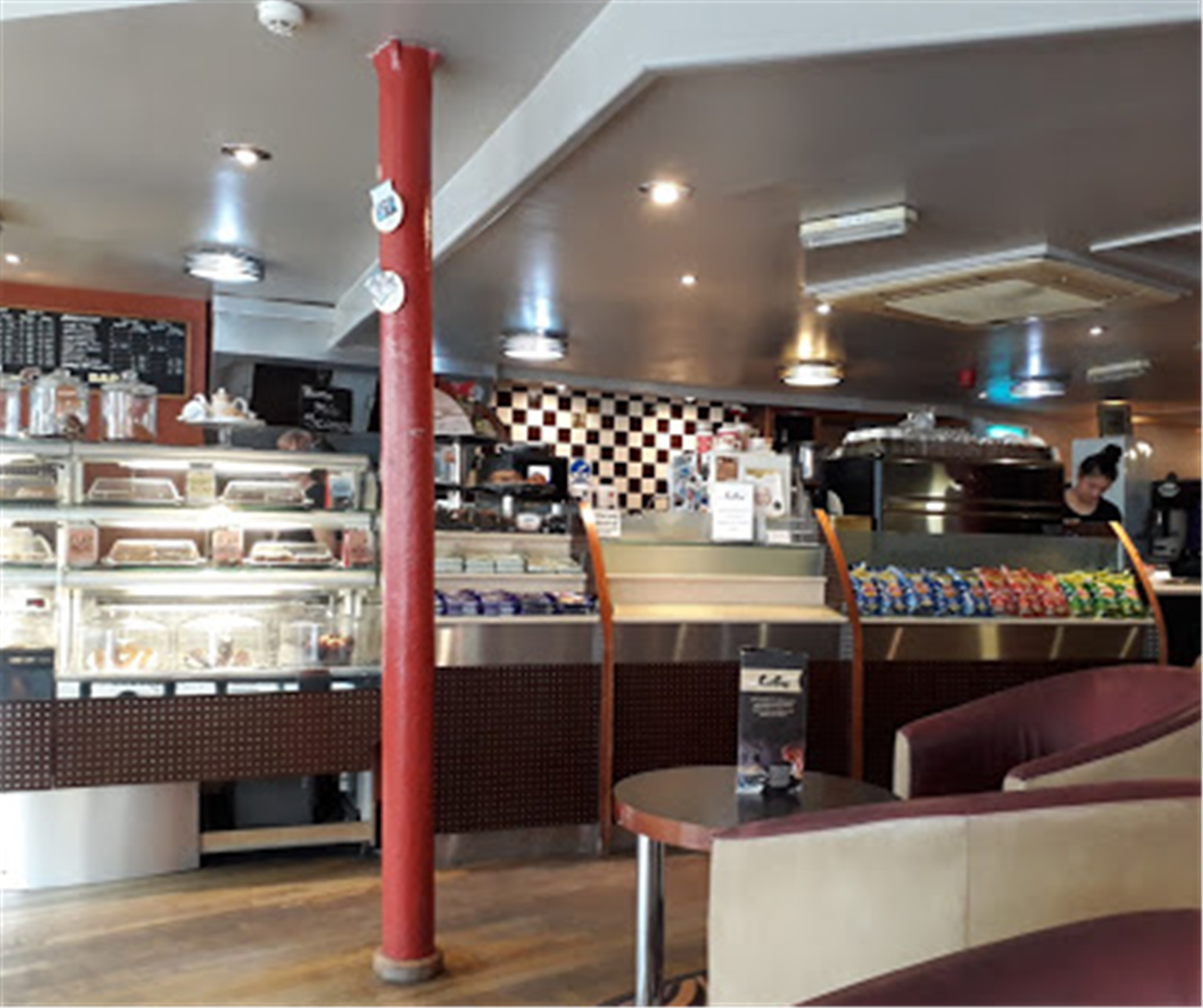 STYLISH COFFEE BAR IN CARMARTHEN TOWN CENTRE