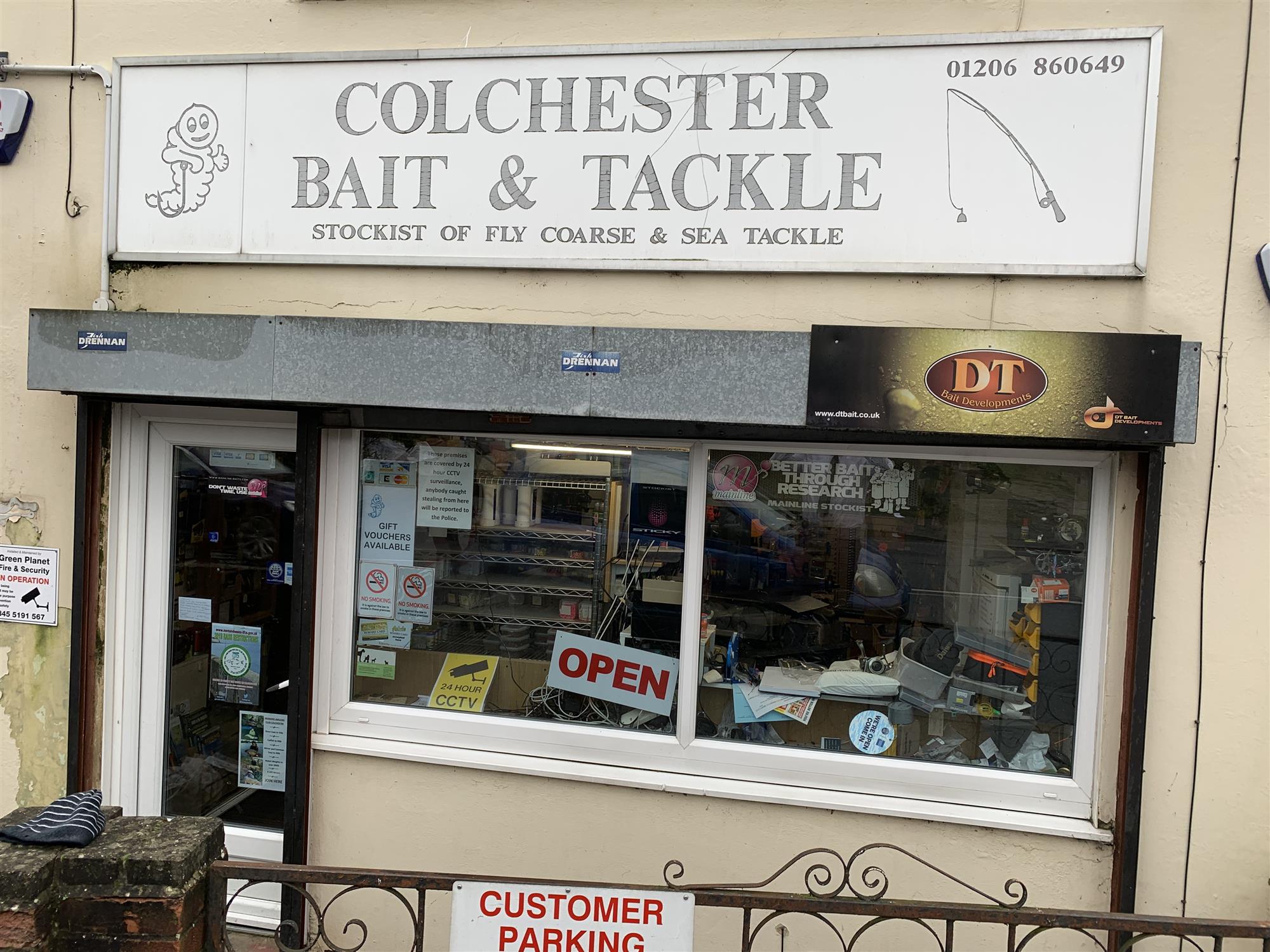 THRIVING FISHING TACKLE & BAIT SHOP IN COLCHESTER