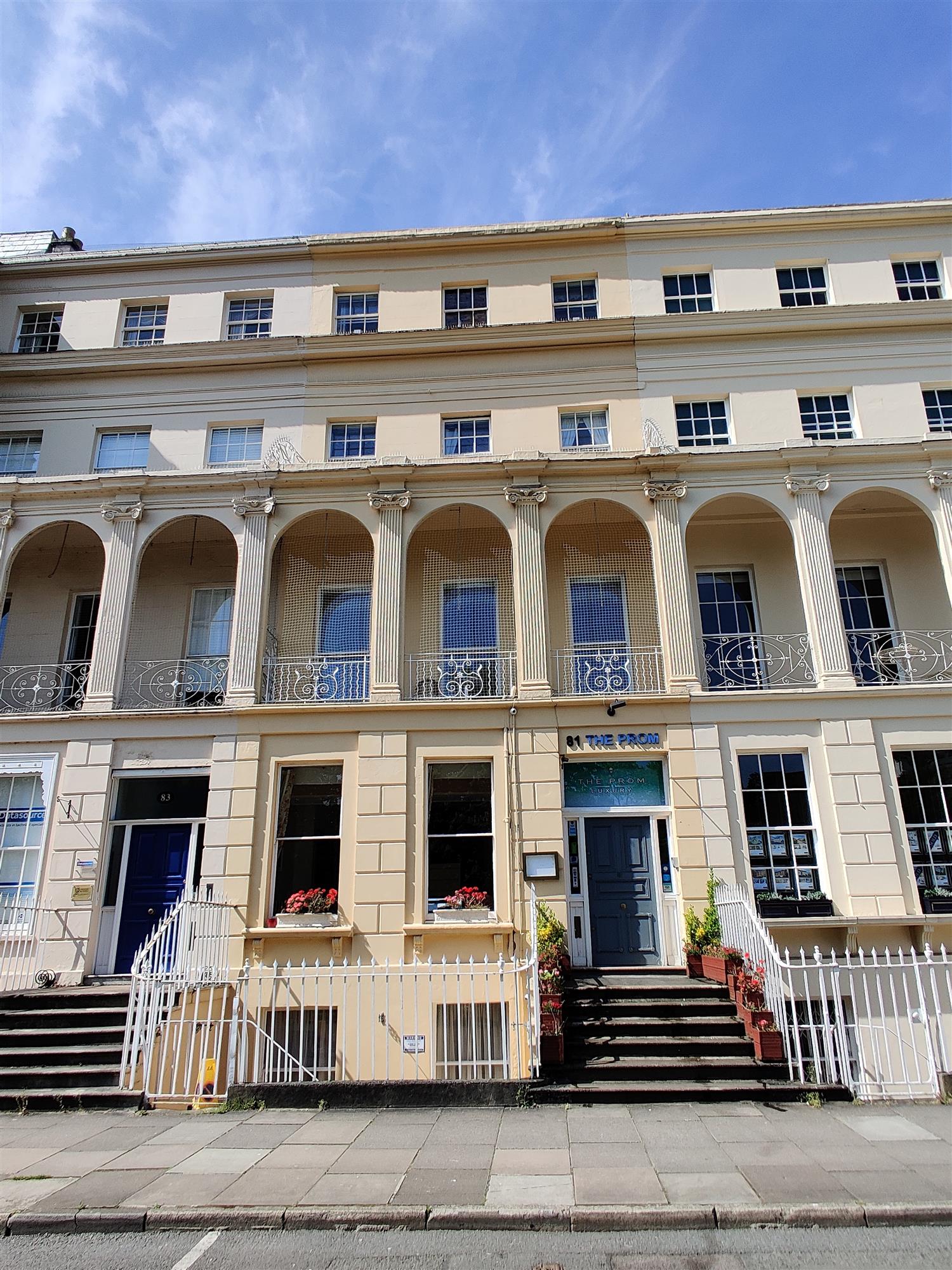 HOTEL IN THE BEAUTIFUL SPA TOWN OF CHELTENHAM