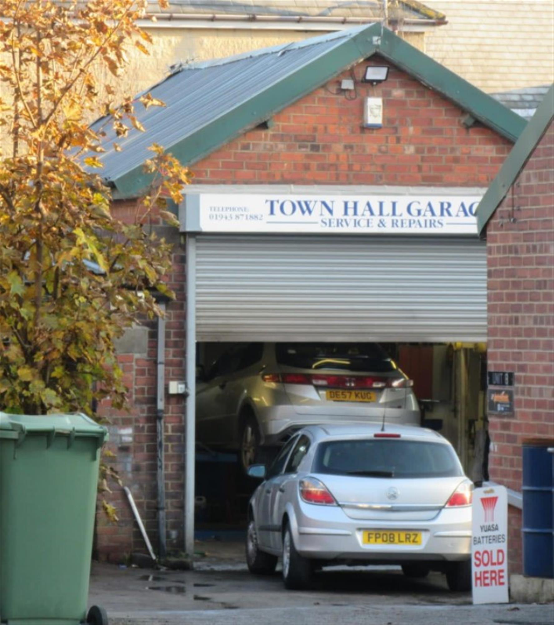 AUTO REPAIRS WORKSHOP in excellent commercial location GUISELEY/WEST YORKS