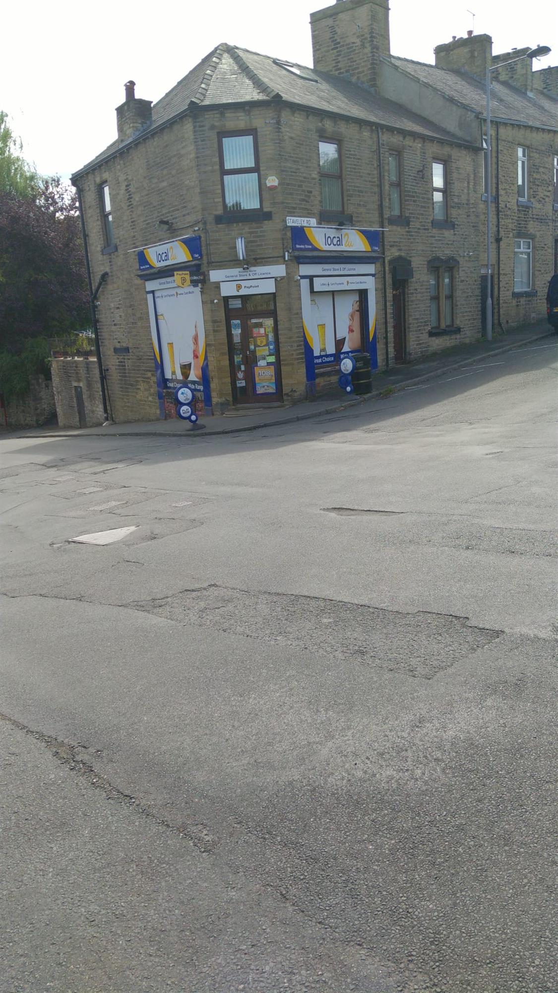FREEHOLD LICENSED CONVENIENCE STORE WITH 4 BEDROOM ACCOMMODATION WEST YORKSHIRE